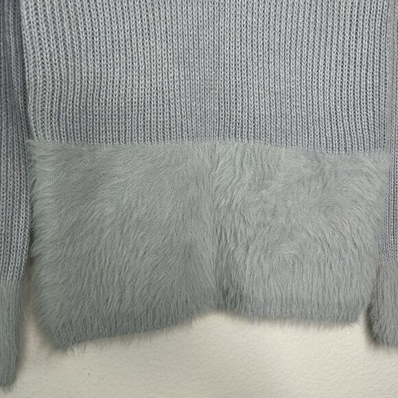 Hem & Thread Gray Faux Fur Hem , Cuff and Collar Sweater S - Picture 3 of 9